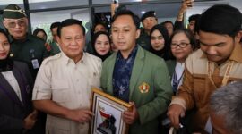 Menteri Pertahanan RI Prabowo Subianto memberikan pembekalan kepada mahasiswa baru Universitas Pembangunan Nasional (UPN) Veteran. (Dok. Tim Media Prabowo) 
