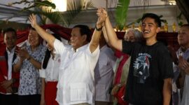 Ketua Umum Gerindra Prabowo Subianto bersama Ketua Umum Partai Solidaritas Indonesia (PSI) Kaesang Pangarep. (Instagram.com/@prabowo)