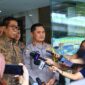 Advokat Henry Yosodiningrat bertemu dengan Kabaharkam Polri Komjen Pol Fadil Imran. (Dok. Humas.polri.go.id)