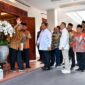 Presiden terpilih sekaligus Ketua Umum Partai Gerindra Prabowo Subianto menerima kedatangan Majelis Syuro Partai Keadilan Sejahtera Dr. Salim Segaf Aljufri. (Instagram.com @aheryawan)